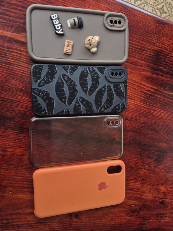 Чехлы на iPhone XS четыре штуки