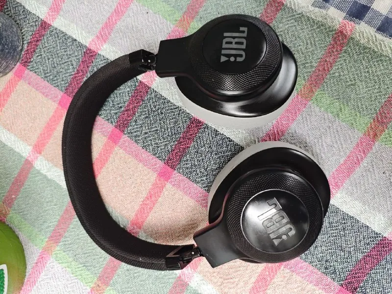JBL E55BT Bluetooth наушники 1