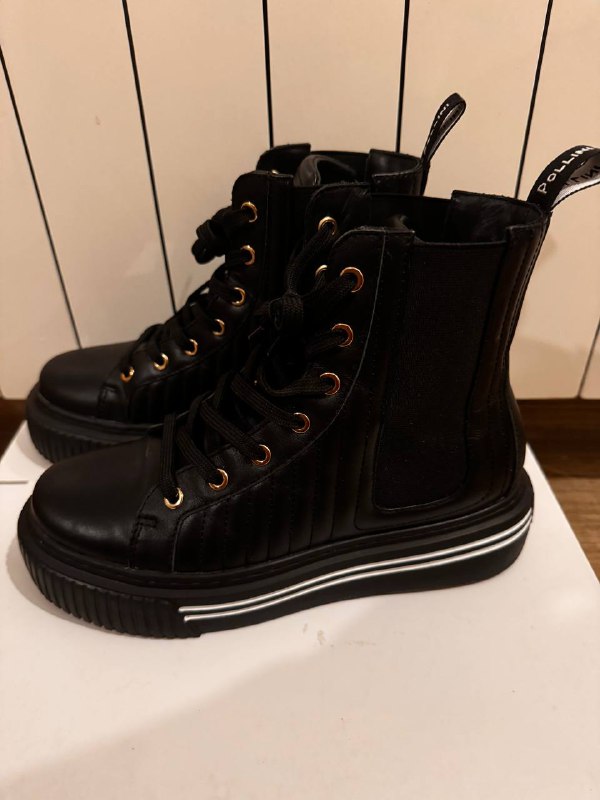 Черные кроссовки Pollini, размер 38 1