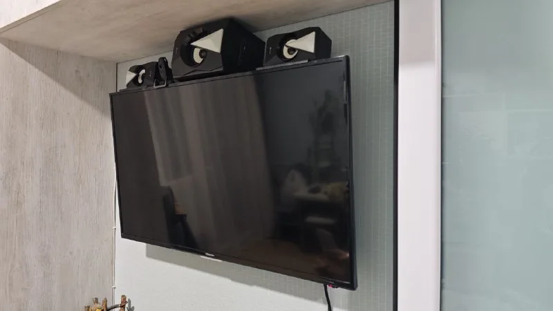 Hisense телевизор 40 дюймов 1