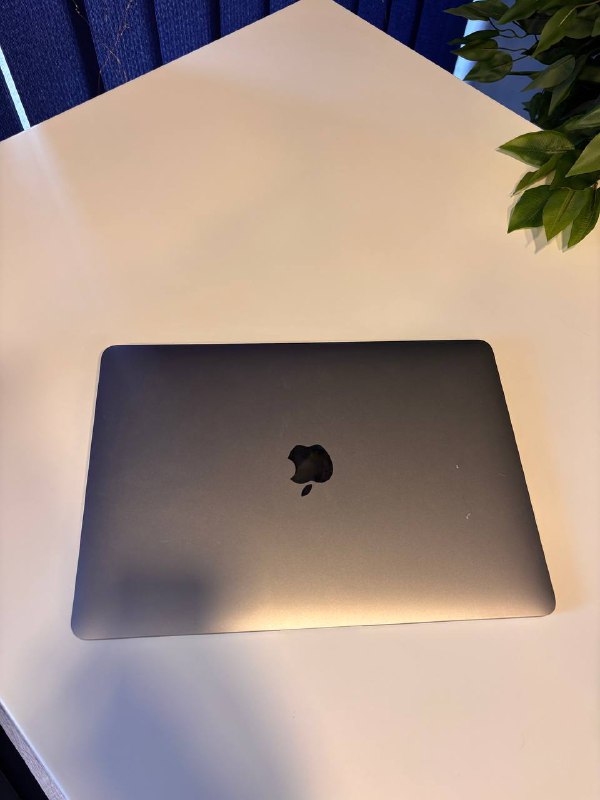 Macbook Air 2018 i5 8/128GB, 2 штуки 4