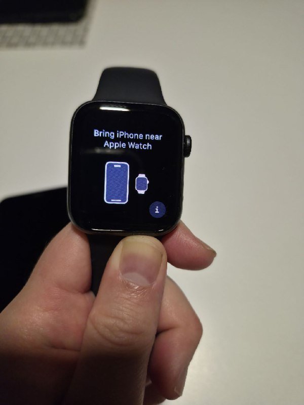 iPhone 11 64Gb, Apple watch SE 10