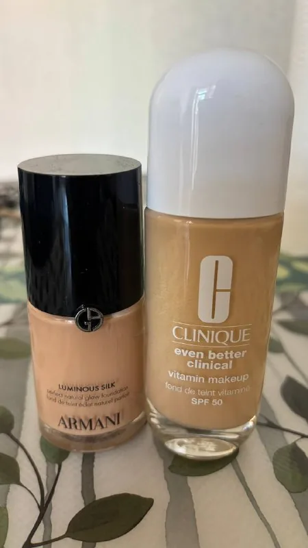 Тональные кремы Armani и Clinique