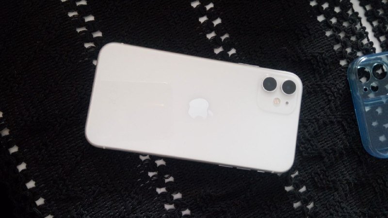 Айфон 11 на 64ГБ
