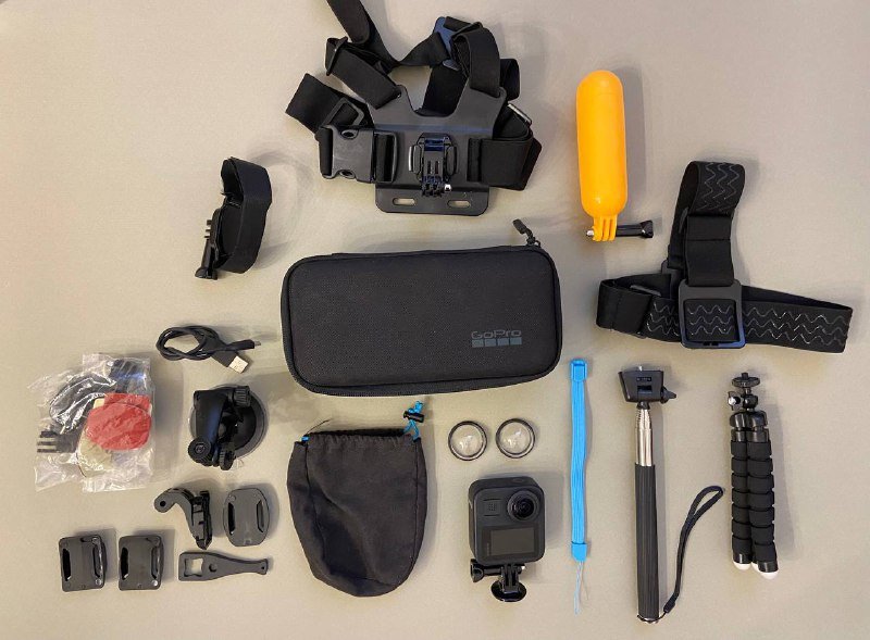 GoPro 360 max, аккумулятор, защитные стекла, набор креплений, чехлы