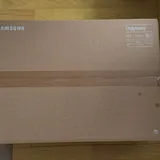 Стул Genesis ASTAT 200, стол, мониторы Samsung и Philips 6