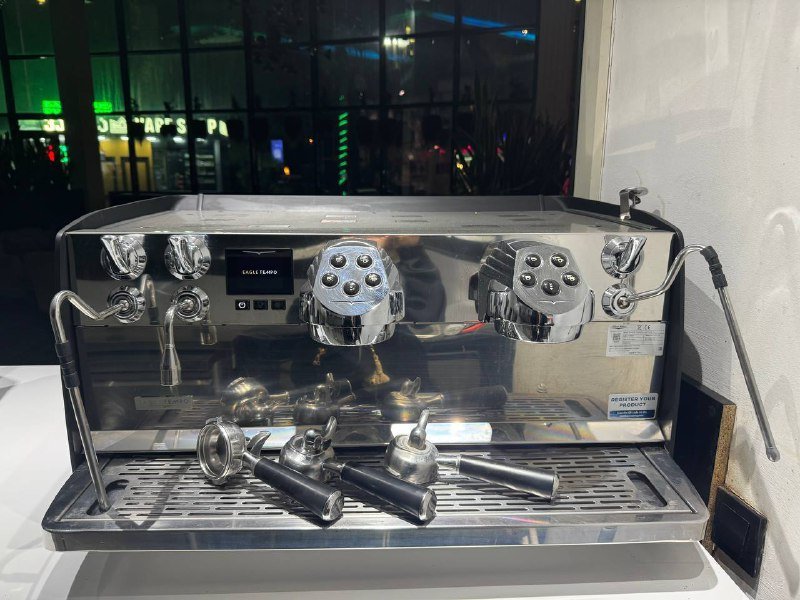 Проф. эспрессо-машина Victoria Arduino Eagle Tempo и кофемолка Mythos MYG75 6