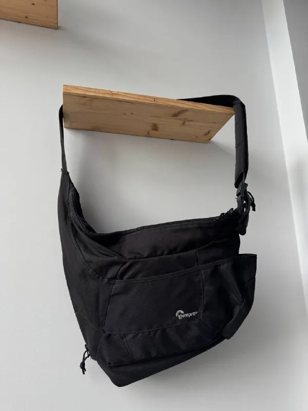 Сумка Lowepro 1