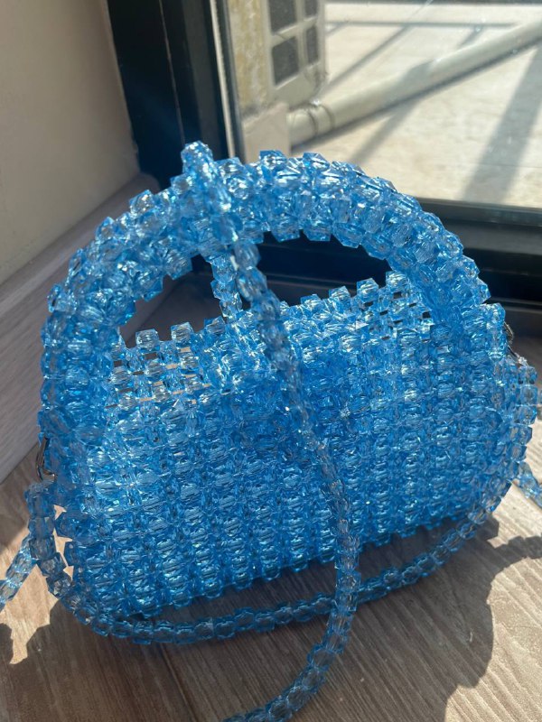 Коврик для йоги, платье, сапожки, духи, кофта, топ, колготки, несмывашка, книга, сумочка 10