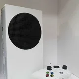 Xbox Series S 3