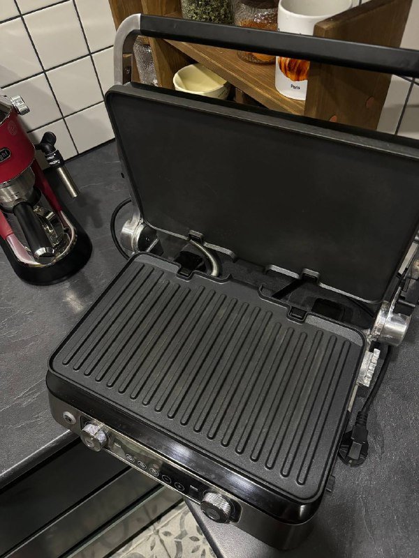 Гриль Delonghi 1100 3