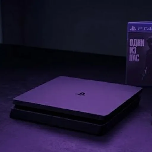 PS4 Slim 1TB, 2 джойстика, игры
