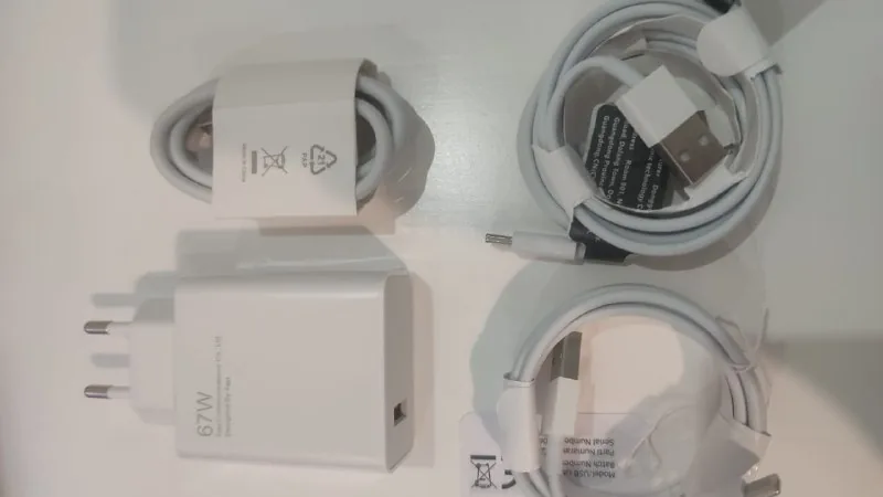 Зарядное устройство, кабели USB Type-C