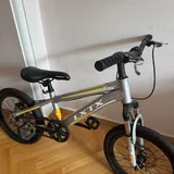 Автокресло Cybex, детский велосипед, детские ролики 3