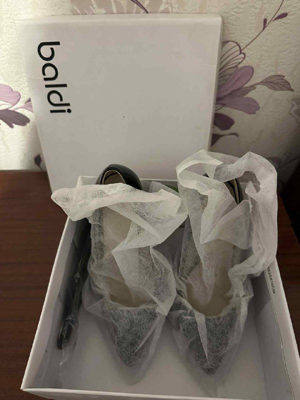 Женские кожаные туфли размер 36 3