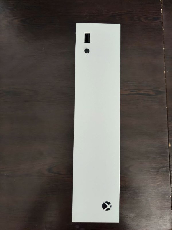 Xbox Series S, два геймпада, HDMI кабель 4