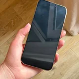 IPhone 16 Pro Max с чехлами 2