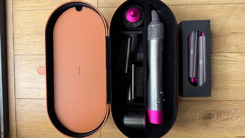 Dyson airwrap HS01 с 8 насадками 2