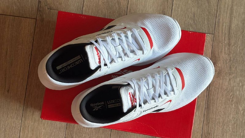 Кроссовки Reebok Energen Tech 2 43 размер 2