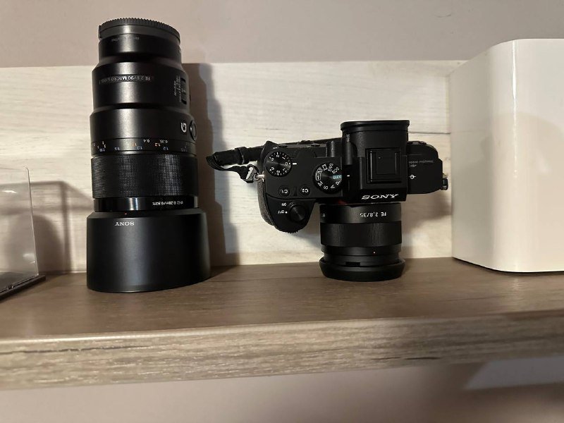 Камера Sony a7III, объективы SEL90M28G, SEL35F28Z
