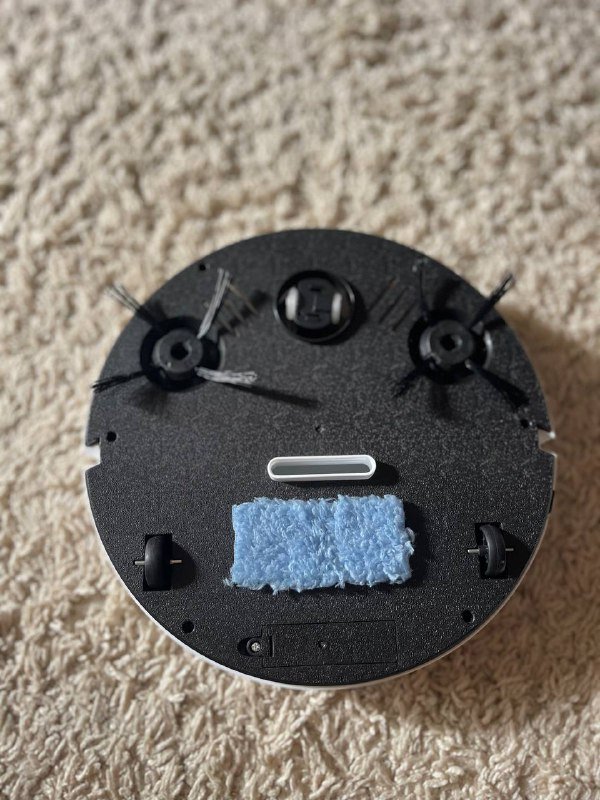 Робот-пылесос новый 3