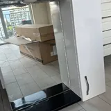 Зеркало со шкафчиком 1