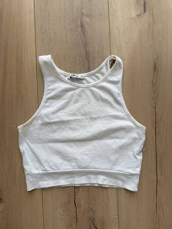 Костюм белый, джинсовка Zara, сарафан, бюстгальтер, шапка для плаванья, боди белое Zara, ночнушка красная, очки, топ белый LTB 10