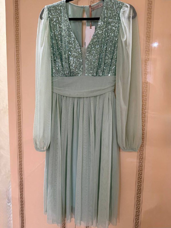 Платья с пайетками, босоножки серебро 5