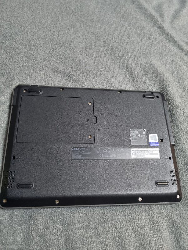 Ноутбук Acer Atom x5-E8000 4GB, зарядное 3