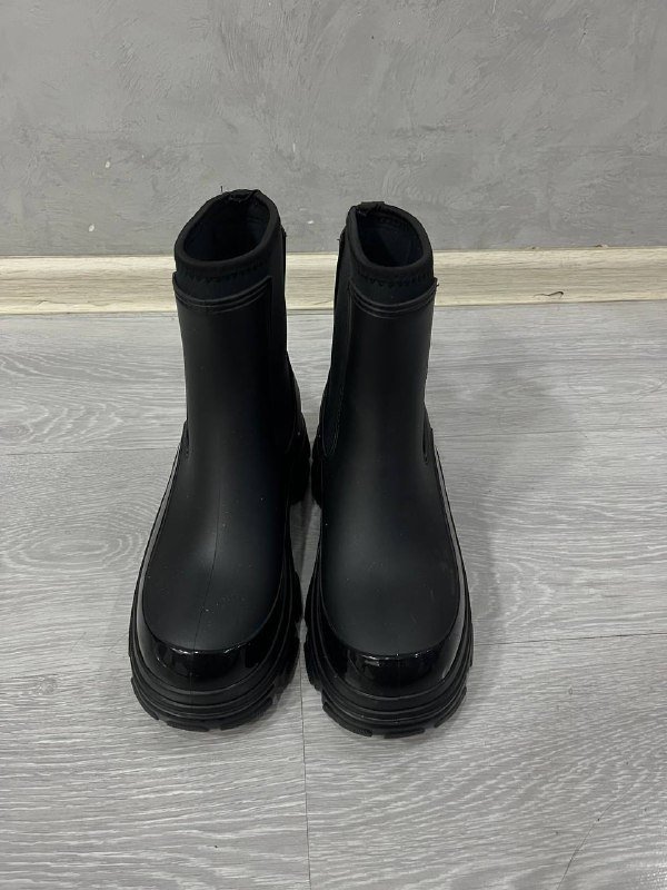 Резиновые сапоги новые 38 размер 2