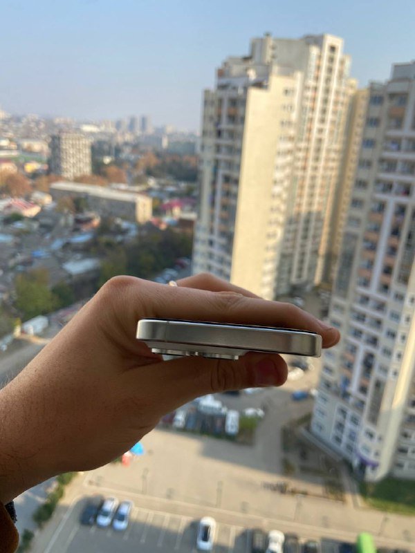 iPhone 16 Pro 256GB 5