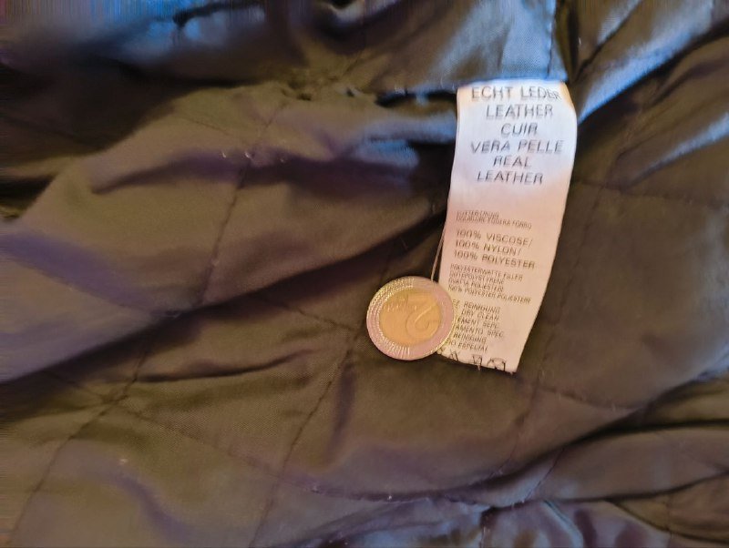 Мужская кожаная куртка размер L 4