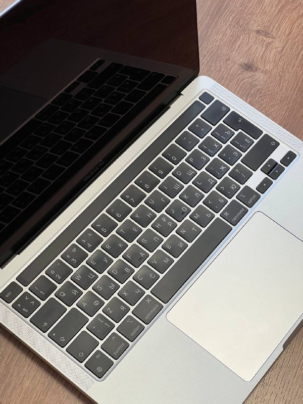 Macbook Pro M1 8gb 256gb серебристый 3