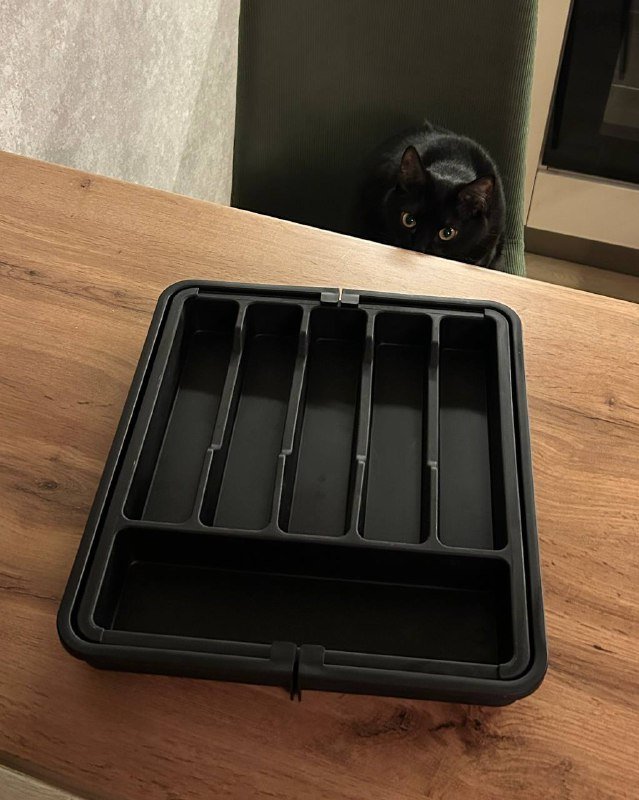 Раздвижная подставка для столовых приборов в ящик 2