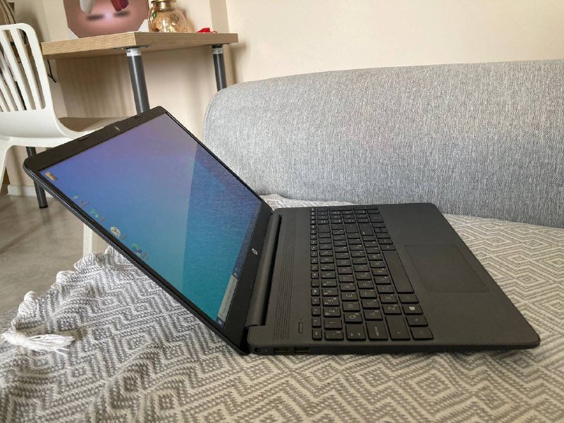 Ноутбук HP 15s-eq1142ur 3