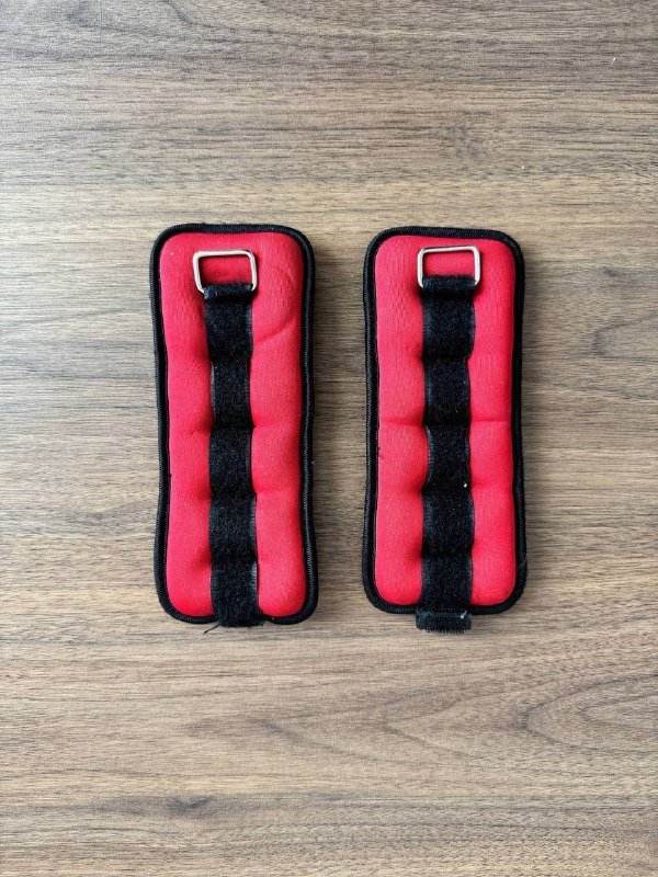 Массажный ролик, скакалка, гантели, утяжелители, резинки, тренажер кисти, насос, коврик, джойстики, набор масок 4