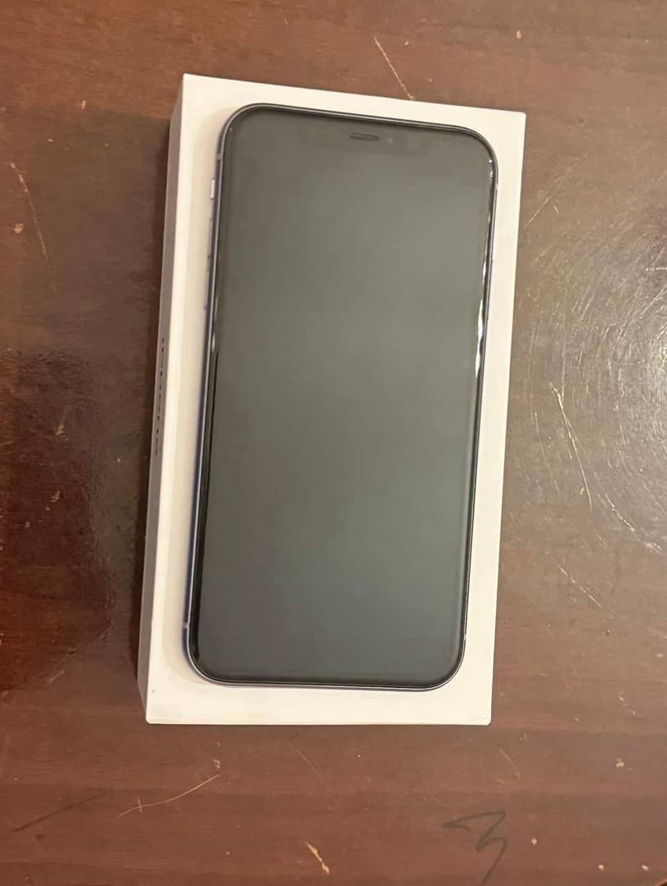 iPhone 11 128GB იასამნისფერი