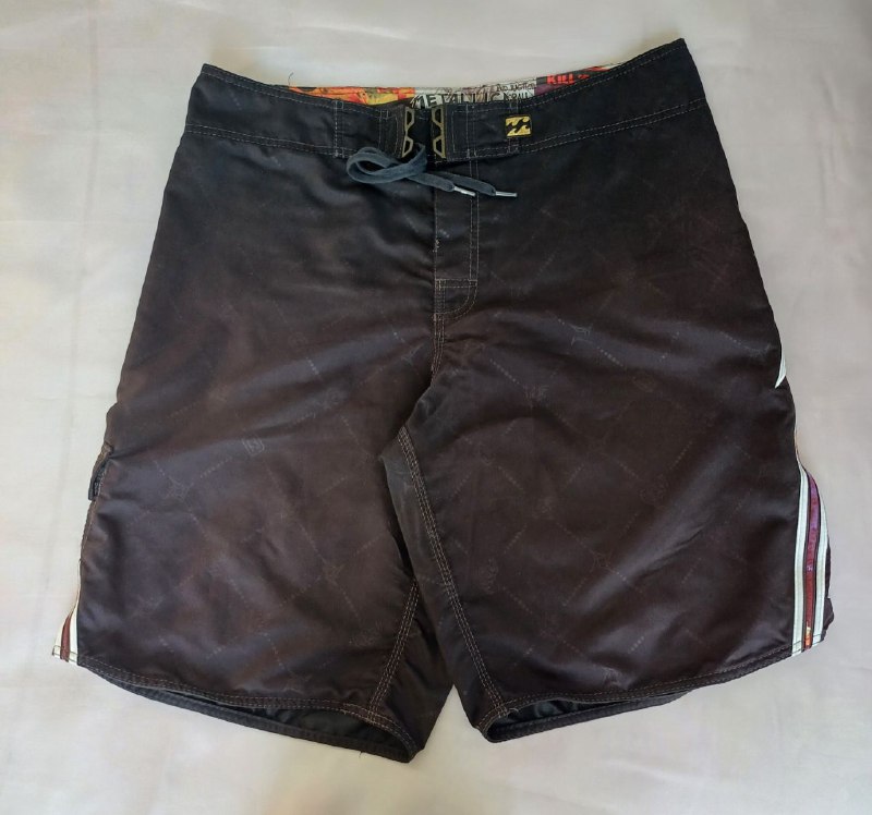 Billabong Metallica shorts, Size L
