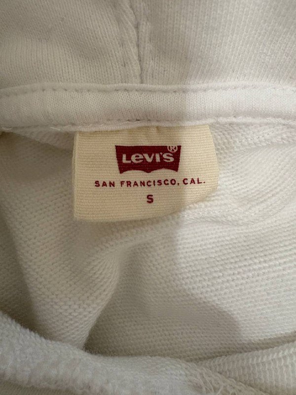 Толстовка Levi’s оригинал 3