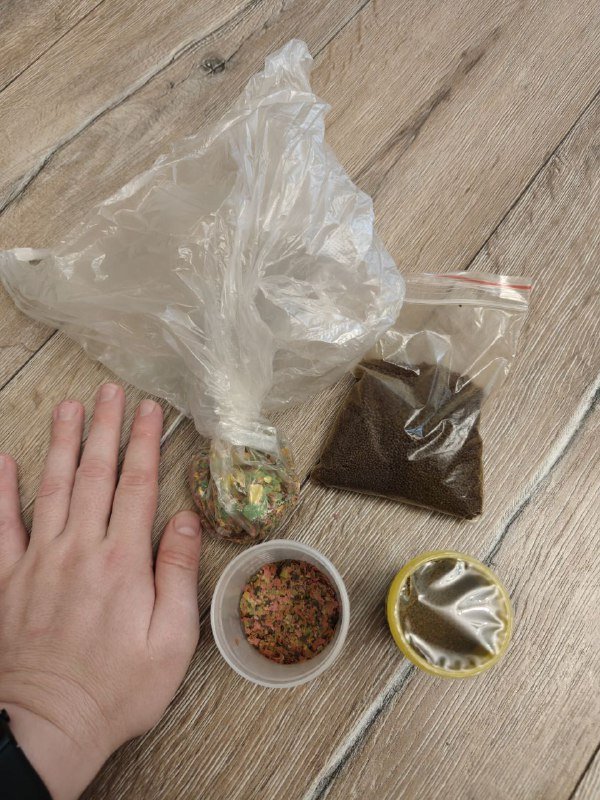 Аквариум с оборудованием, рыбами, кормом и тестами 3