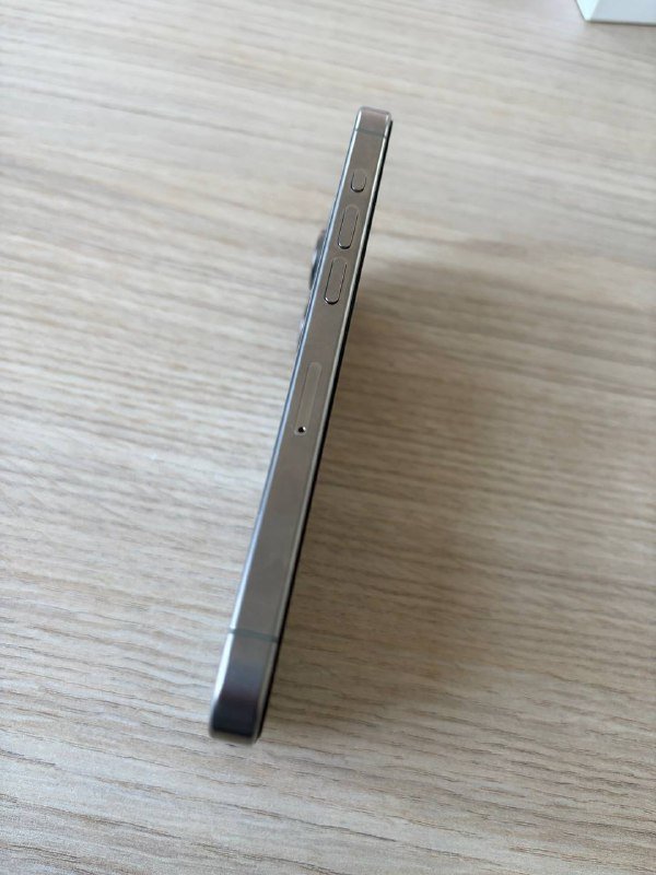 iPhone 15 pro 256gb Natural Titanium 6