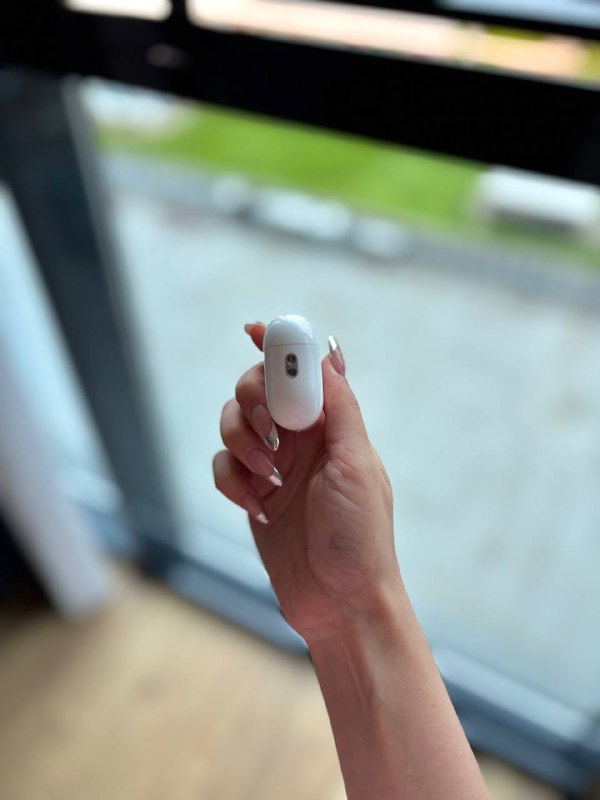 iPhone 14 Pro Max, AirPods Pro 2, кабель зарядки 6