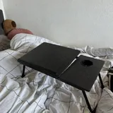 Столик для работы в кровати 1