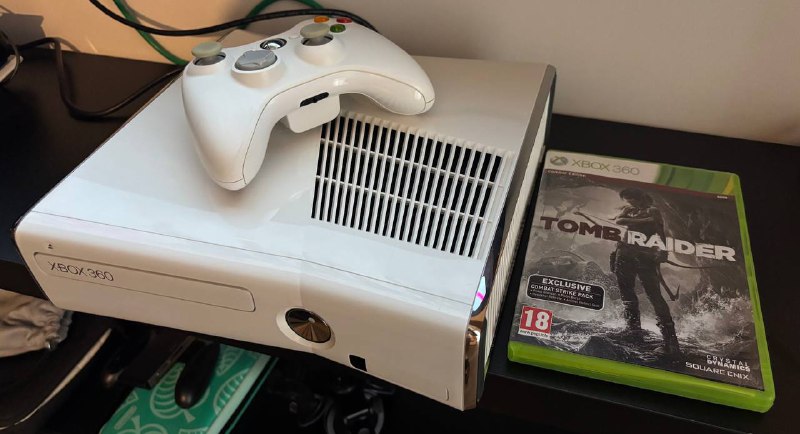 Оригинальная игровая консоль Xbox 360 S Special Edition