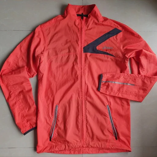 Спортивные ветровки Asics, Brunotti