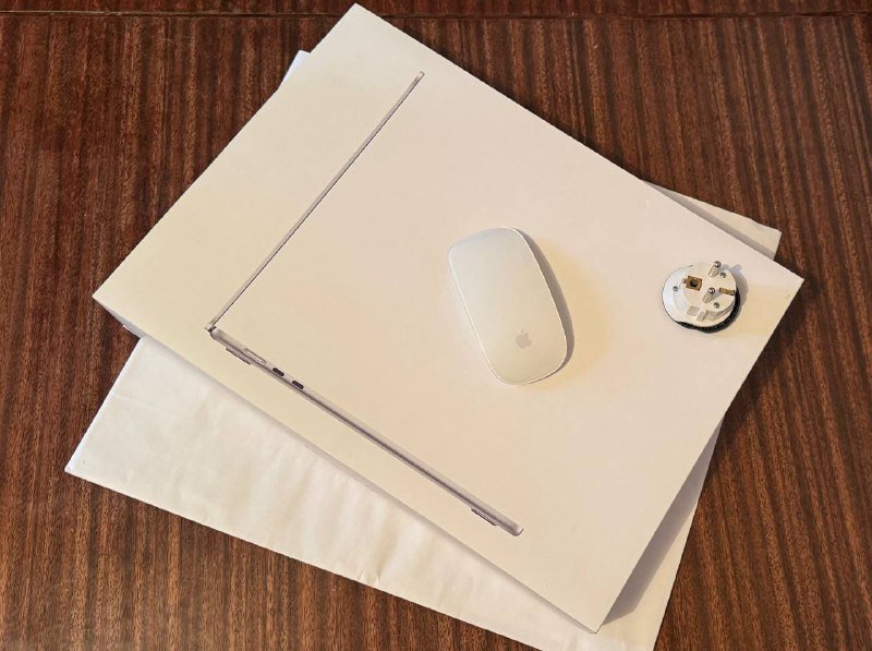 MacBook Air 15.3 2024 Apple M3 8GB 256GB SSD