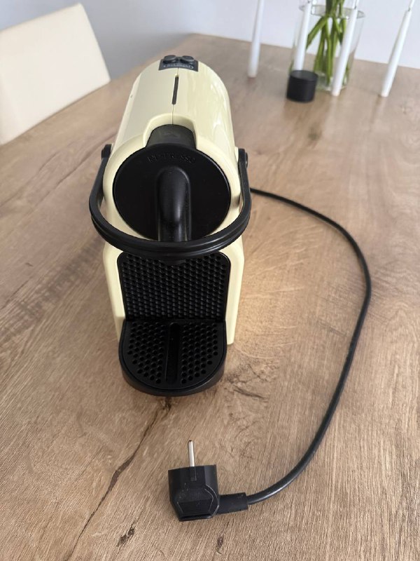 Кофе-машина капсульная DeLonghi Nespresso 2