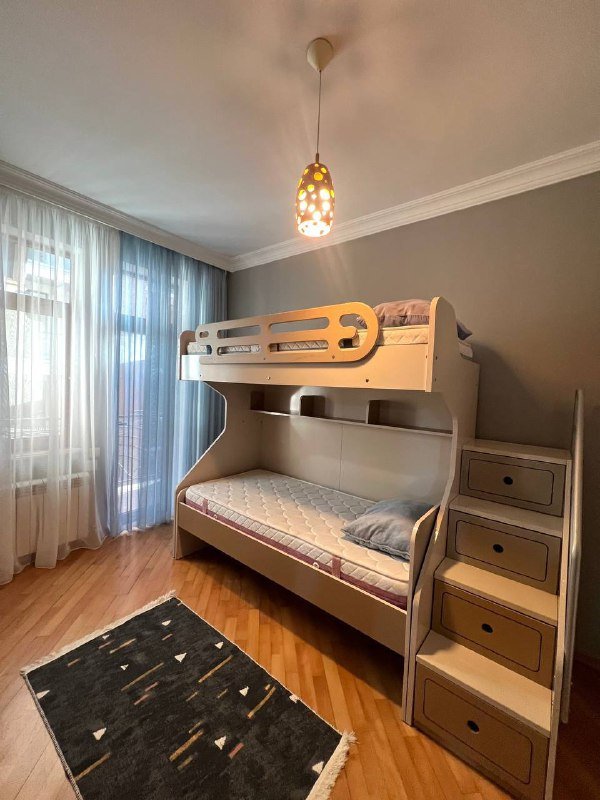 3-комнатная квартира с 2 спальнями в Старом Батуми 4