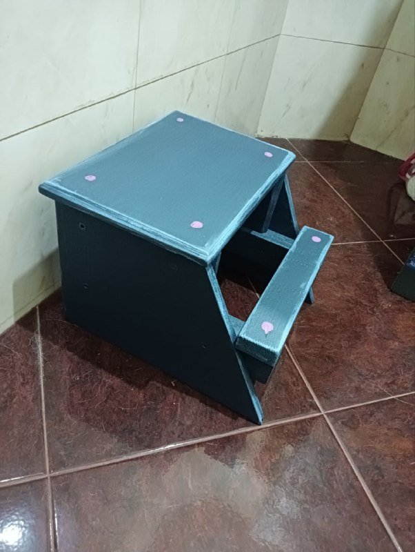 Детская табуретка-подставка