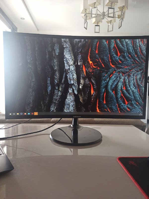 Монитор 27" Samsung CF39 C27F390FHI